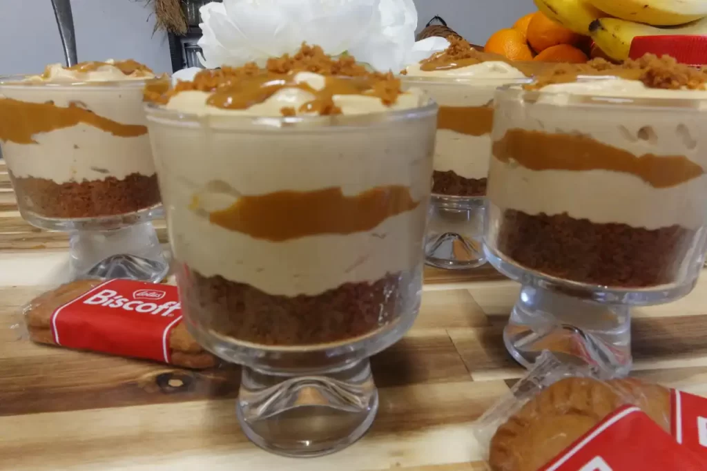 close-up-biscoff-lava-cheesecake-in-individual-cups