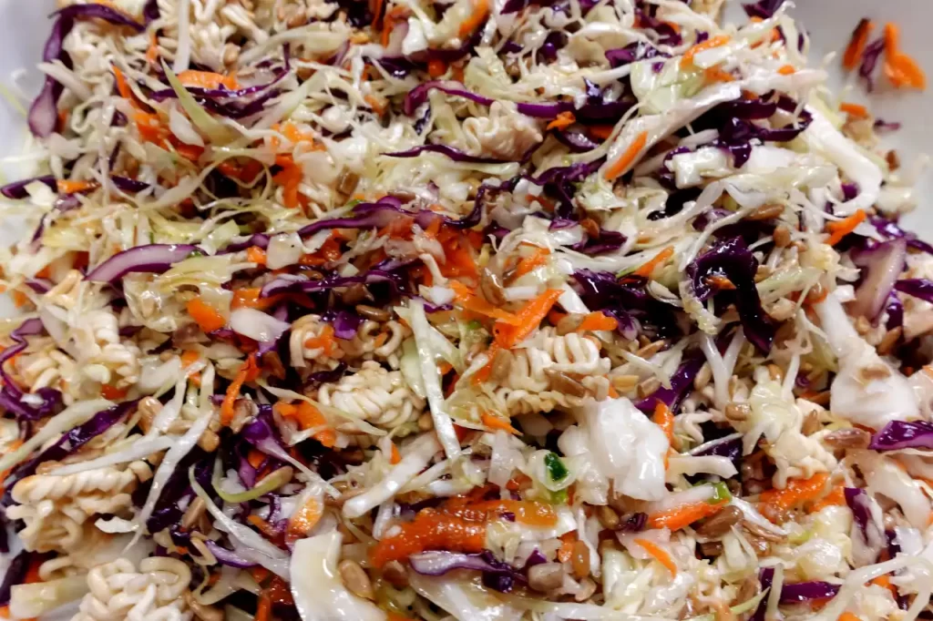 close-up-ramen-crunch-salad.