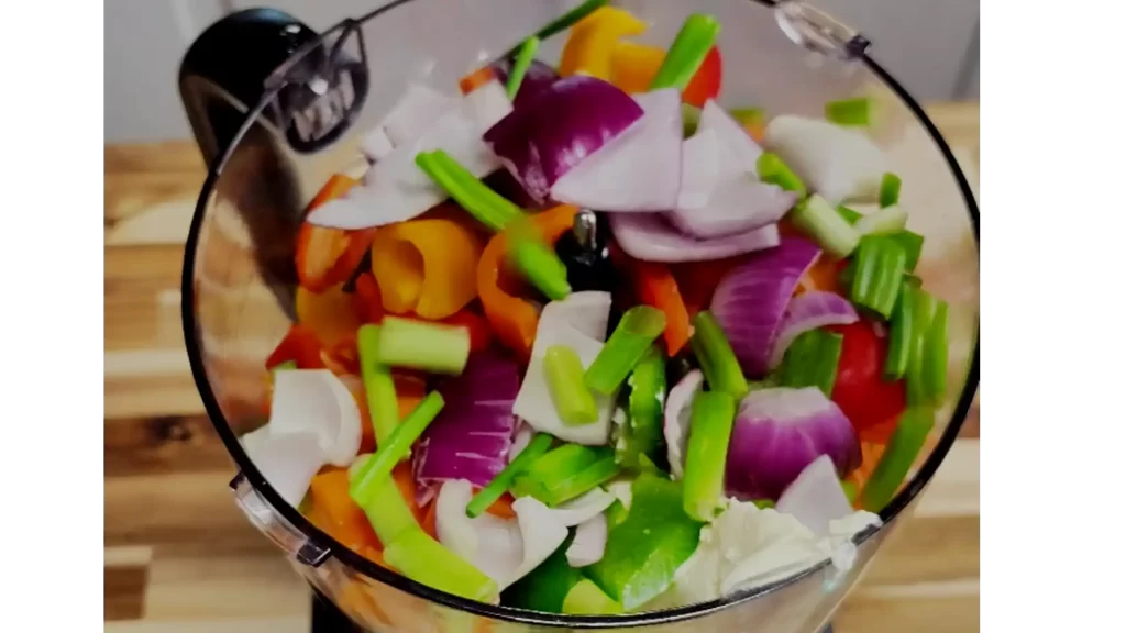 cream-cheese-veggies-in-food-processor-for-veggie-cream-cheese-spread.