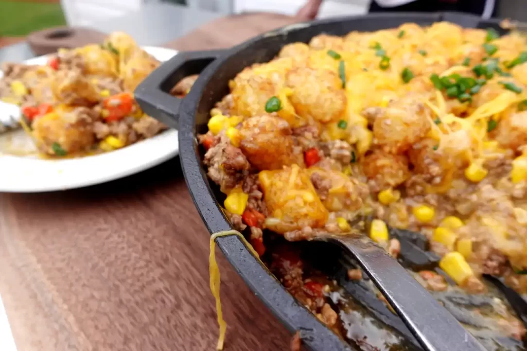 cowbow-tater-tot-skillet-with-serving-alongside