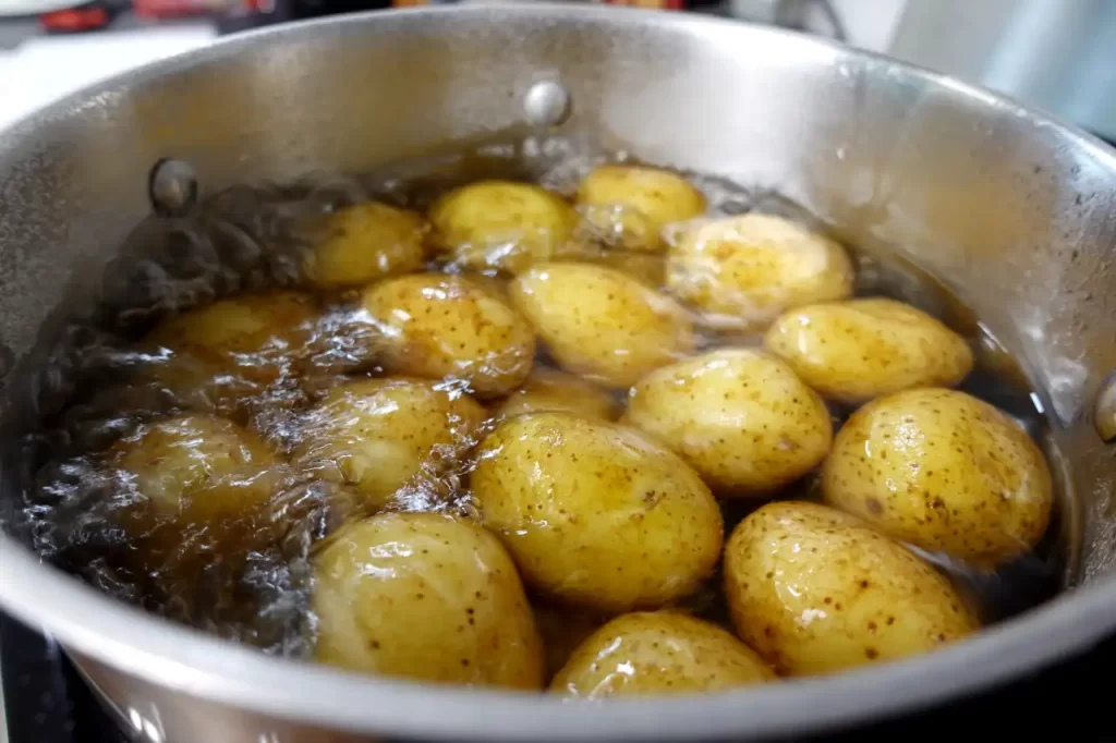 potatoes-boiling-in-heavily-salted-water