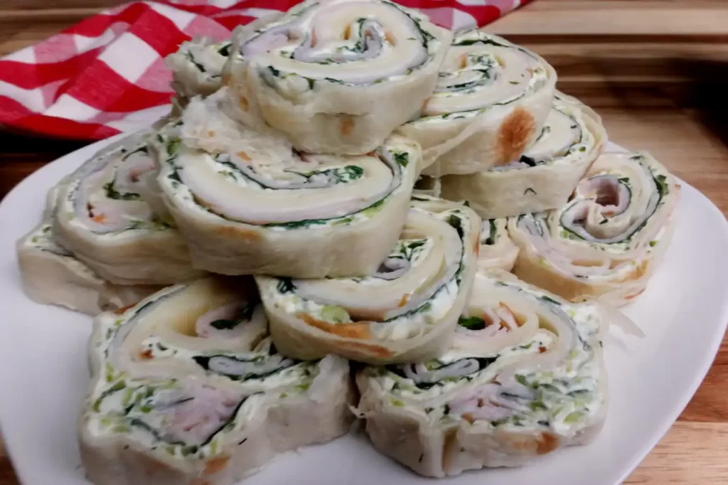 close-up-turkery-cucumber-dill-pinwheels.